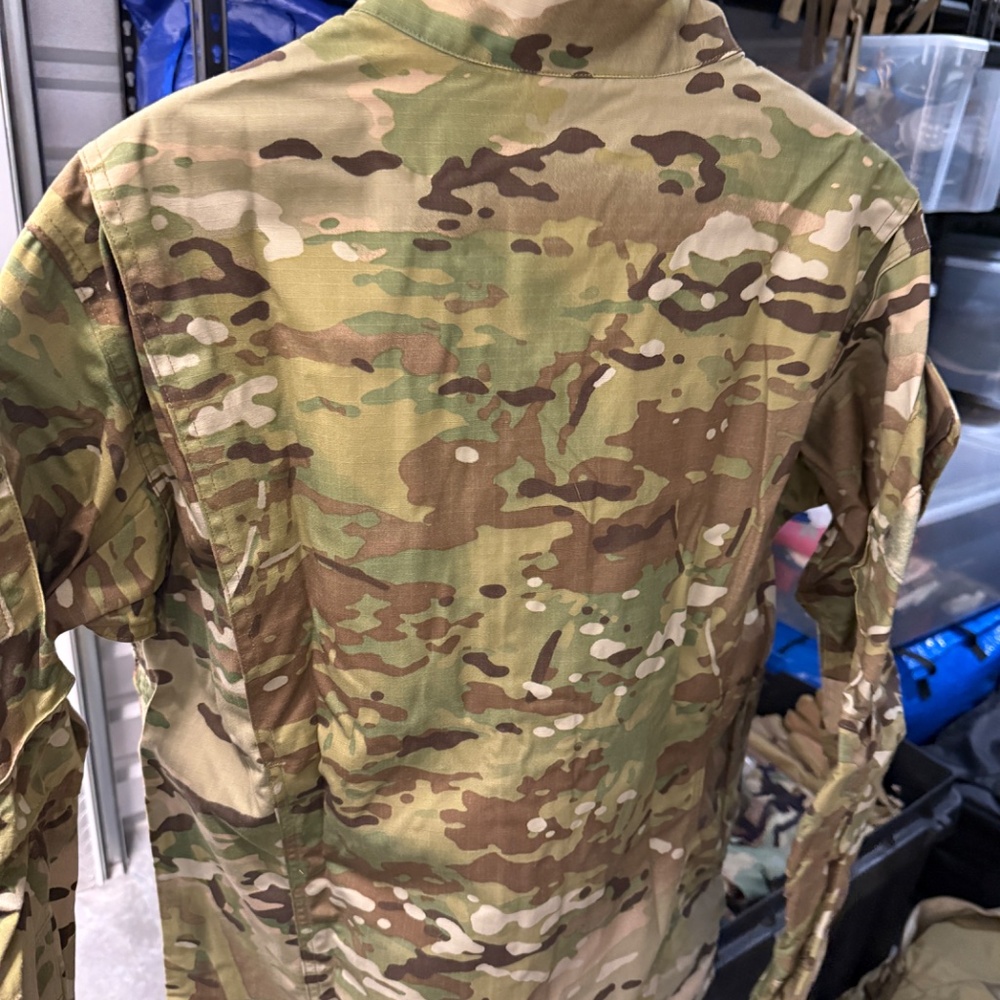 Patagonia PCU Level 9 Field Top, Multicam, Large/Regular - Picture 7 of 7
